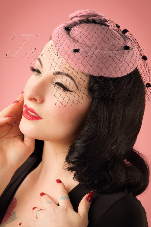 Banned Retro - Marilyn Fascinator in Pink