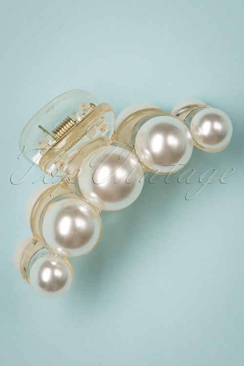 Banned Retro - Perla Small Hair Claw in Ivory