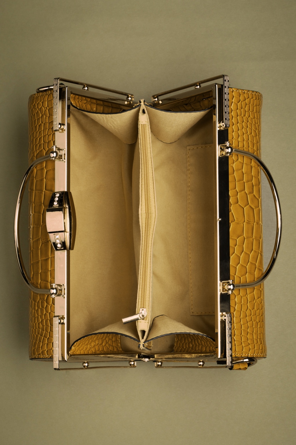 VIXEN BLACK BAG