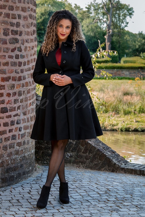 Vixen - 50s Erin Faux Fur Coat in Black 2