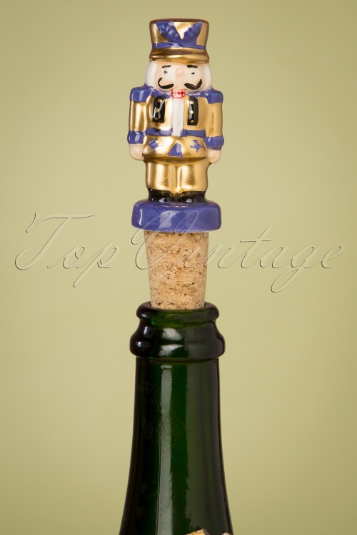 &Klevering - Nutcracker Bottle Stopper 3