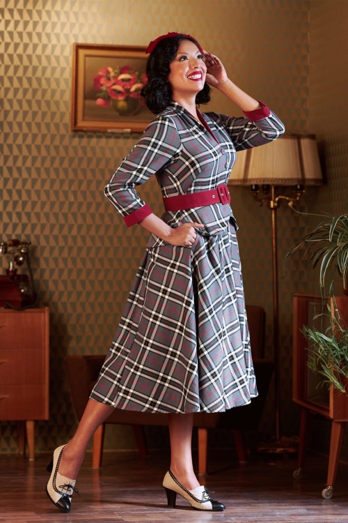 Miss Candyfloss - 50s Karin Abalone Sophisticated Swing Dress in Check Grey 2