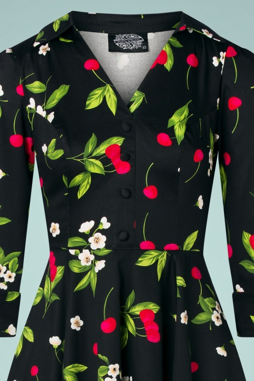 Hearts & Roses - Natasha Cherry Swing Dress Années 50 en Noir 4