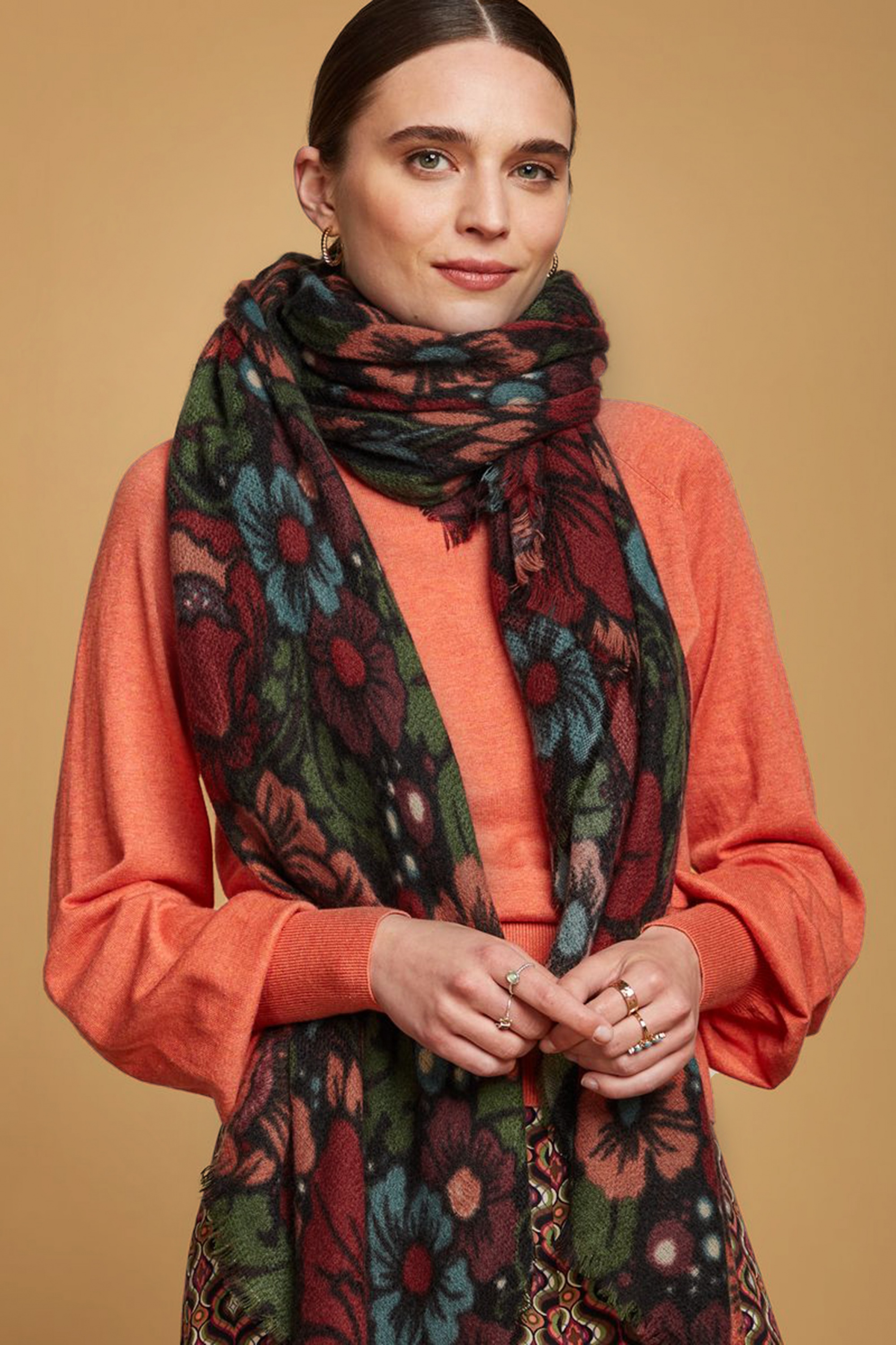 King Louie 70s Gossip Scarf in Brique Red | Topvintage
