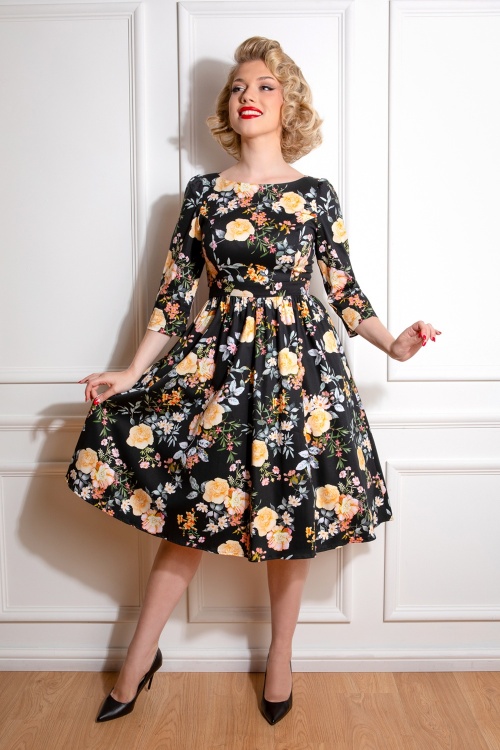 Hearts & Roses - 50s Eleanor Floral Swing Dress in Black