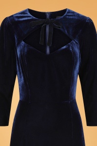 Collectif Clothing - Ancilla Velvet Pencil Dress Années 50 en Bleu 3