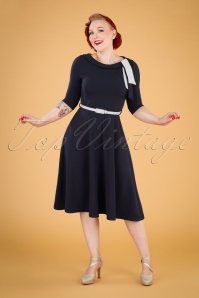 Vintage Chic for Topvintage - Beths swing jurk in donkerblauw en ivoorwit