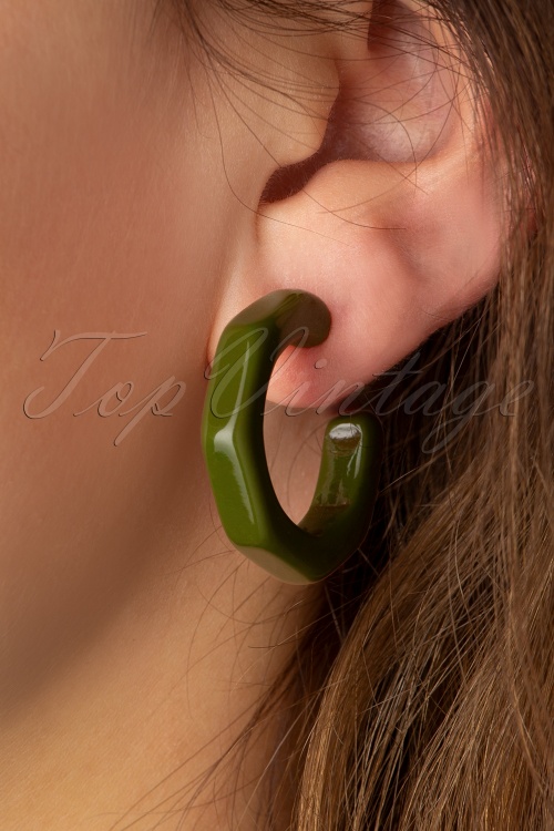 Splendette - TopVintage Exclusive ~ 60s Khaki Fakelite Earrings 2
