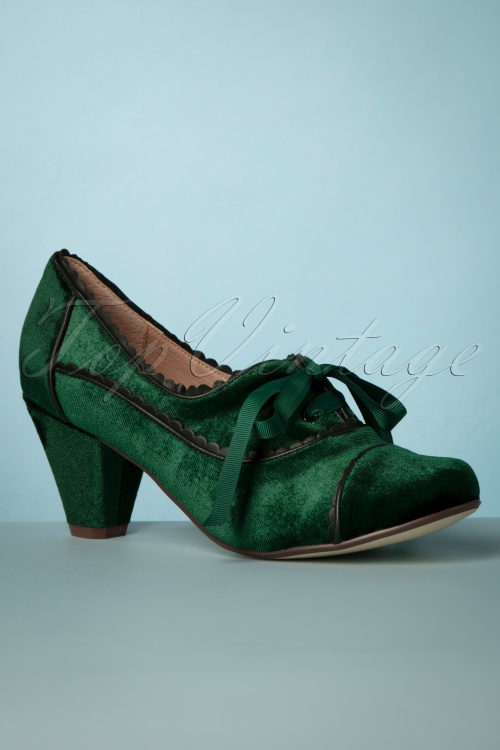 Chelsea Crew - 40s Madison Velvet Shoe Booties in Emerald Green