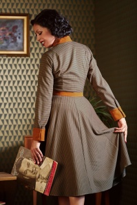 Miss Candyfloss - Ines Marigold tartan swing jurk in mosterd 3