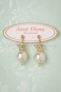 Sweet Cherry - 50s Golden Crown Pearl Earrings in Ivory