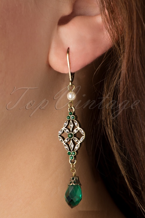 Lovely - 20s Victorian Filigree Earrings in Emerald