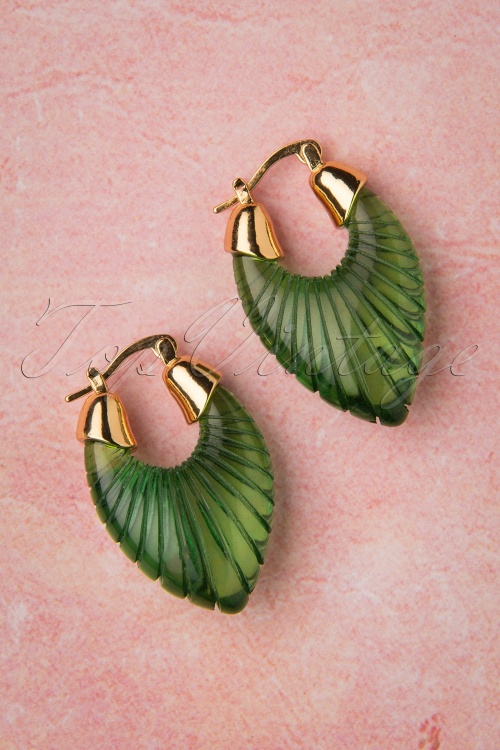 Topvintage Boutique Collection - 50s Agatha Earrings in Gold and Green 2