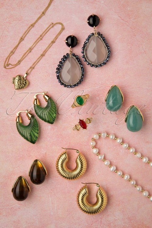 Topvintage Boutique Collection - Molly oorbellen in goud en groen 4