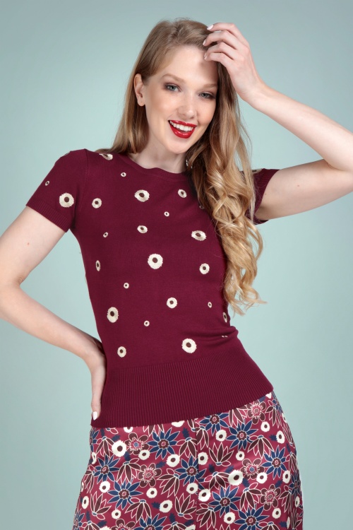 Bright and Beautiful - Sydney Erigeron Meadow Knitted Top Années 70 en Rouge