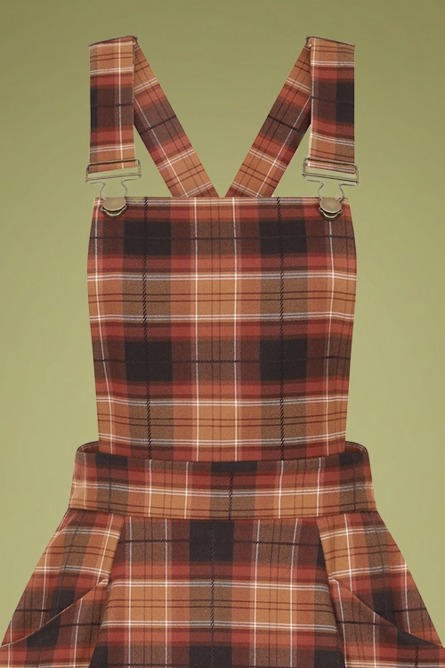 Collectif Clothing - Kayden Chestnut Check Overalls Swing Kleid in Braun 4