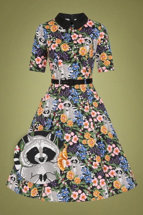 Collectif Clothing - Winona Floral Forest Raccoon Swing Dress Années 50 en Noir 2