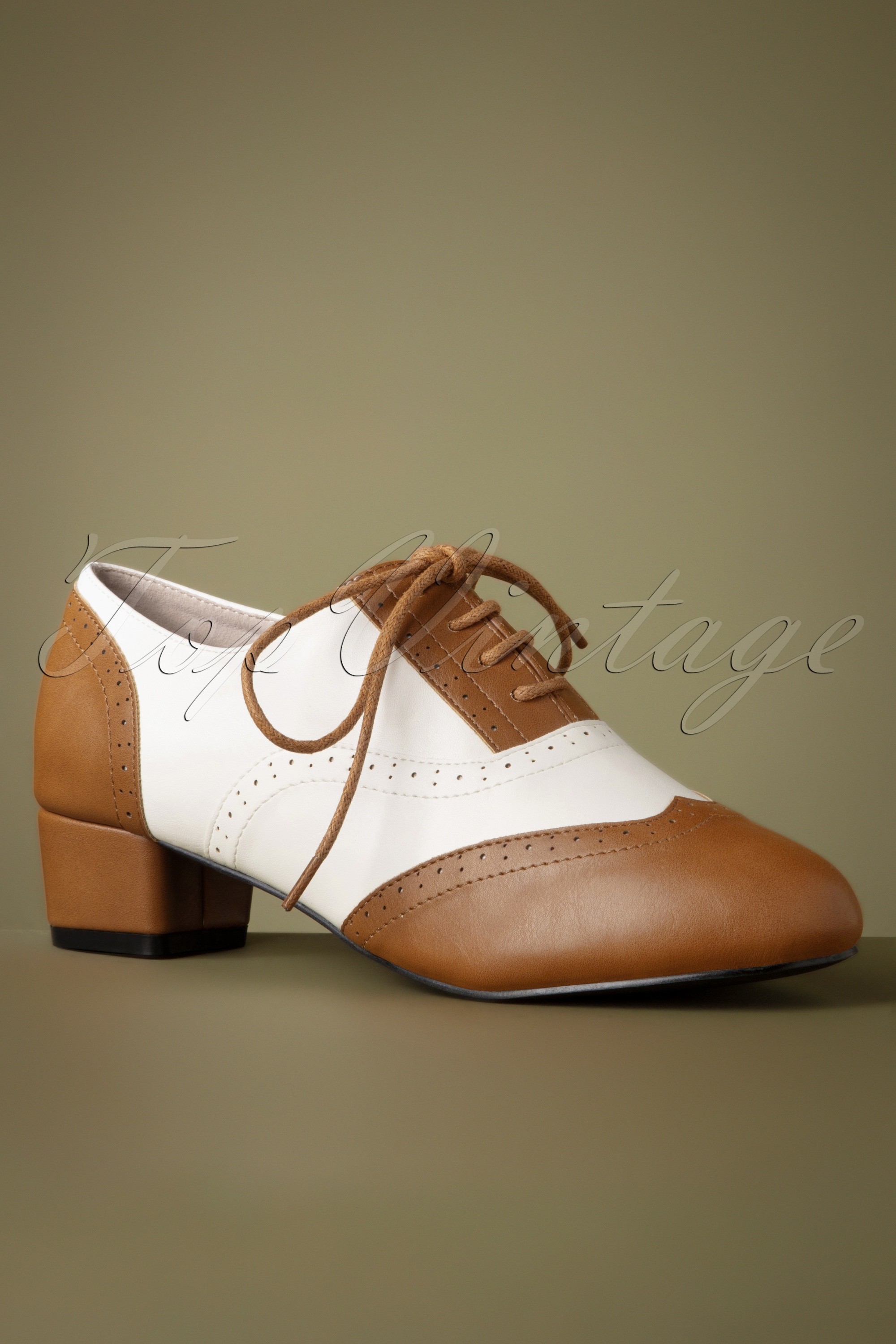 Lulu Hun - Holly Oxford blokhakpumps in bruin