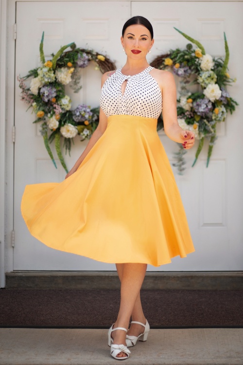 Vintage Diva  - De Maria Grazia swing jurk in wit en zonnig geel 8