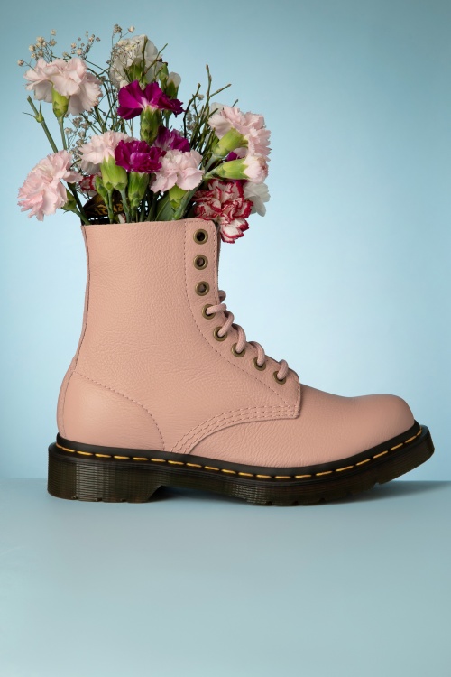 Dr. Martens - 1460 Virginia Ankle Boots in Dusty Pink