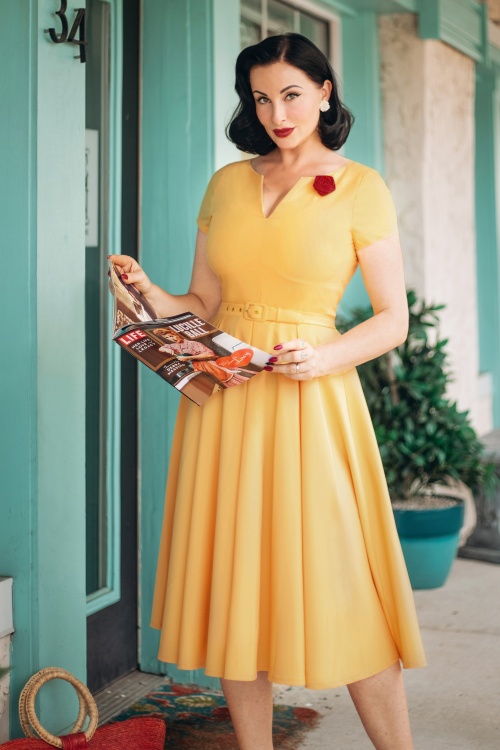 Vintage Diva  - The Gianna Swing Dress en Jaune