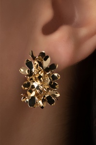 Day&Eve by Go Dutch Label - Flower Stud Earrings in All Gold 