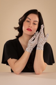 Juliette's Romance - Polkadot Lace Gloves in Ivory 3