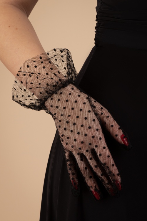 Pamela Mann - Spot Mesh Wrist Gloves en Noir 2