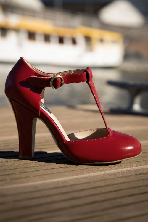 Lola Ramona ♥ Topvintage - June effortlessly elegant lakpumps in vurig rood 4