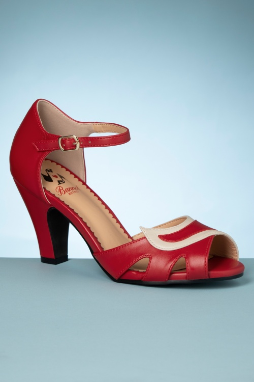 Banned Retro - Mable Peeptoe Pumps in Rot