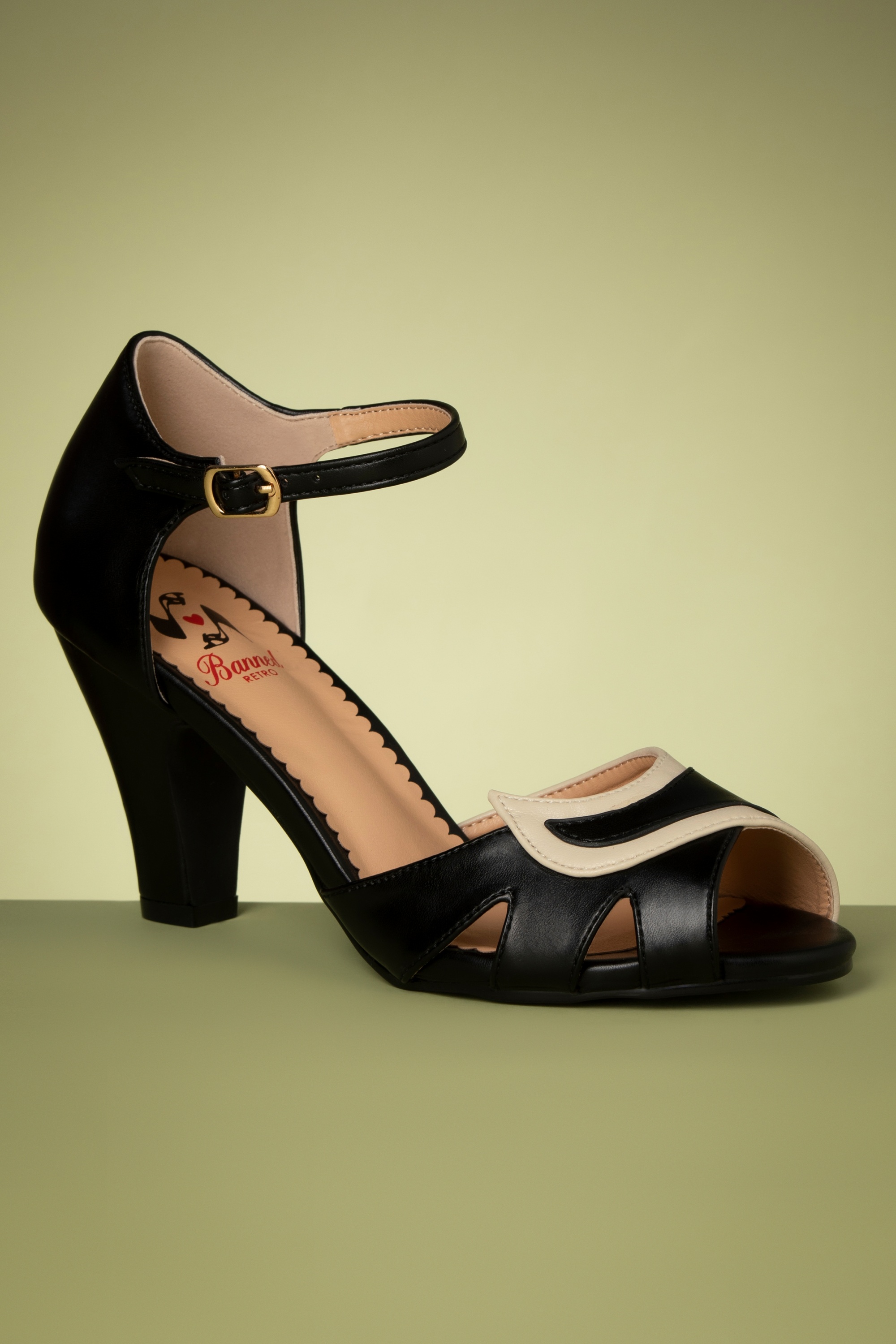 Banned Retro - Mable Peeptoe pumps in zwart