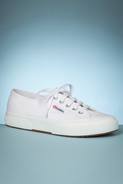 Superga - Cotu Classic Sneakers in White 3
