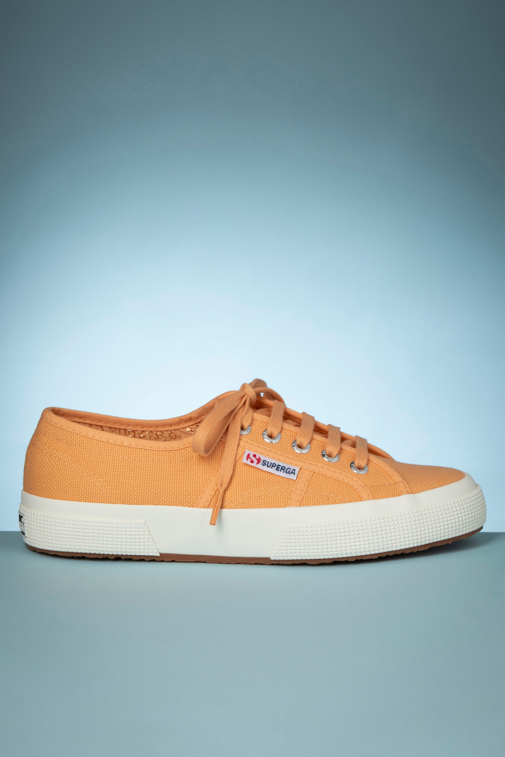 Superga - Cotu classic sneakers in Apricot 3