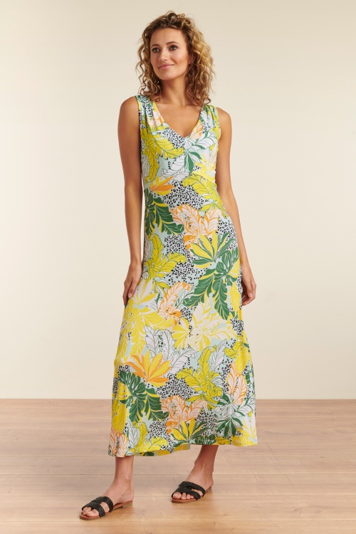 Smashed Lemon - Tasia Tropical Maxi Dress in Multi 2