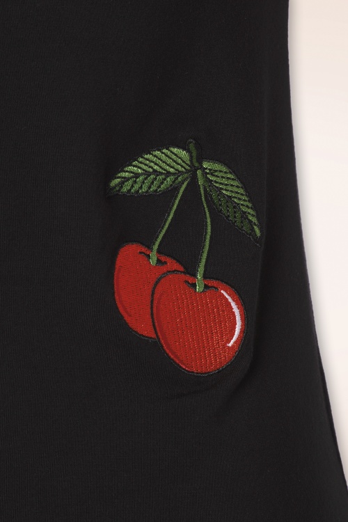 Banned Retro - Sweet Summer Top in Black and Red 4