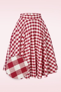 Banned Retro - Row Boat Date Check Swing Skirt in Red