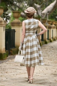 Miss Candyfloss - Marcella Sadie Checkered Swing Dress en Sable 2