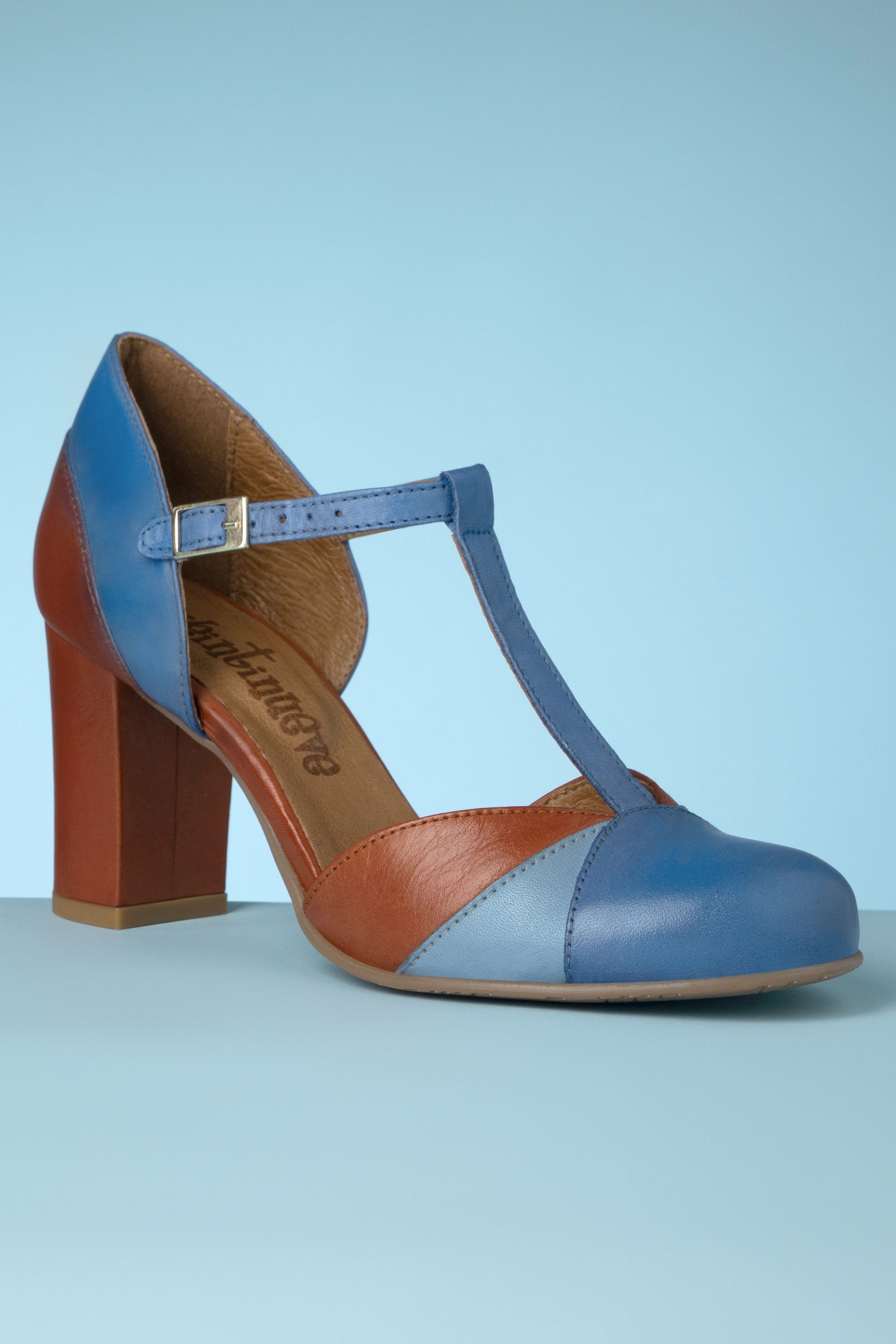 La Veintinueve - Magnolia lederen t-strap pumps in blauw en bruin 4