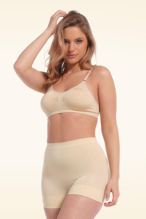 MAGIC Bodyfashion  Booty Booster Short in Latte