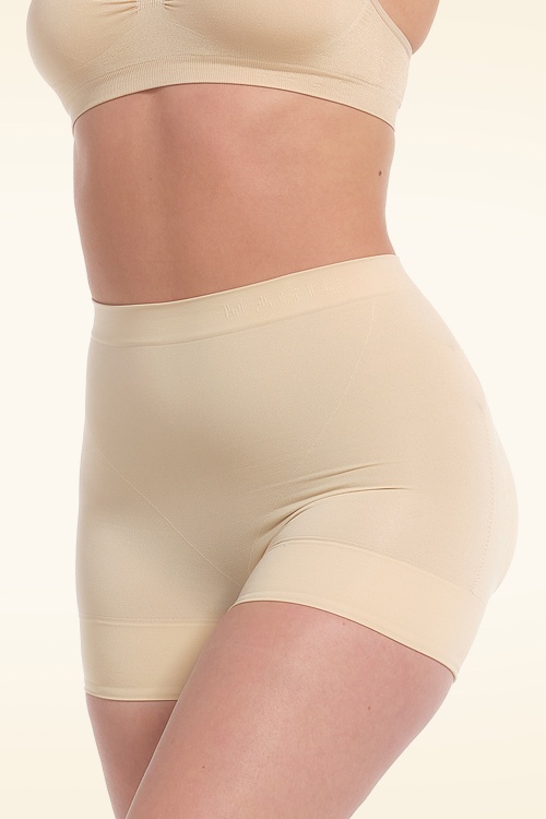 MAGIC Bodyfashion  Booty Booster Short in Latte