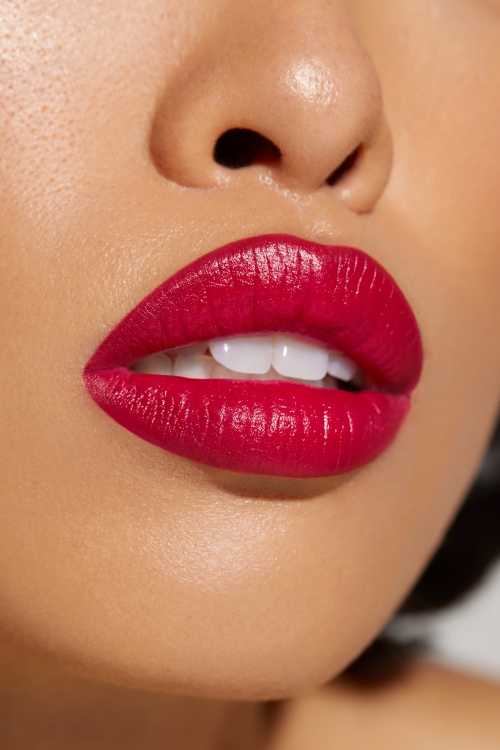 Bésame Cosmetics - Klassischer Lippenstift in American Beauty Red 2