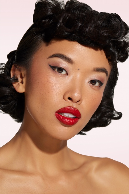Bésame Cosmetics - Classic Colour Lipstick en Rouge Bésame 2