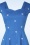 Banned Retro - Daisy Spot Swing Dress en Bleu 2