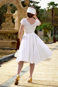 Miss Candyfloss - Honesta May Baumwoll Stickerei Swing Kleid in Weiß 3