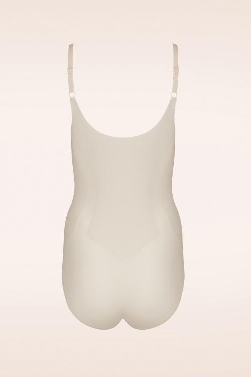 MAGIC Bodyfashion - Dream Shaper Body Briefer in Latte 5