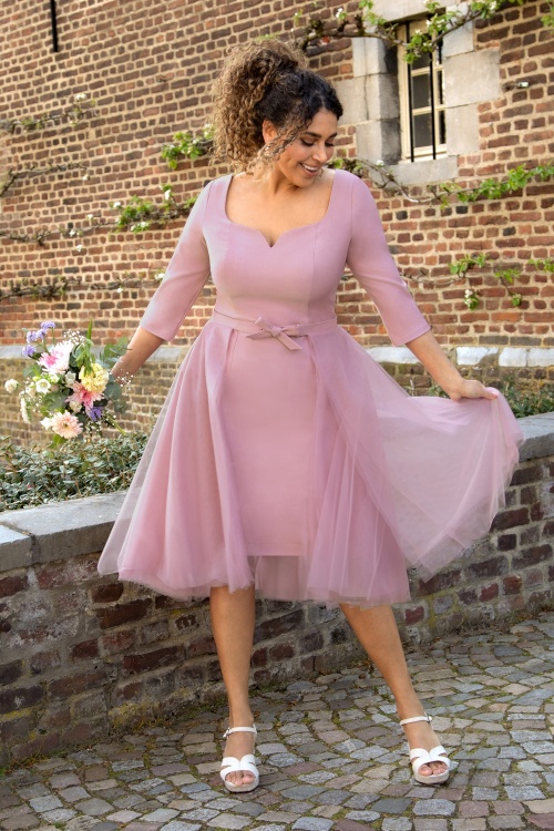 Vintage Diva  - Das Patrizia Etuikleid in Blush Pink