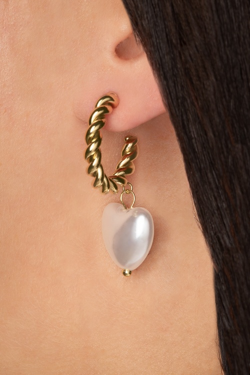 Day&Eve by Go Dutch Label - Lovely Pearl Earrings in Gold 