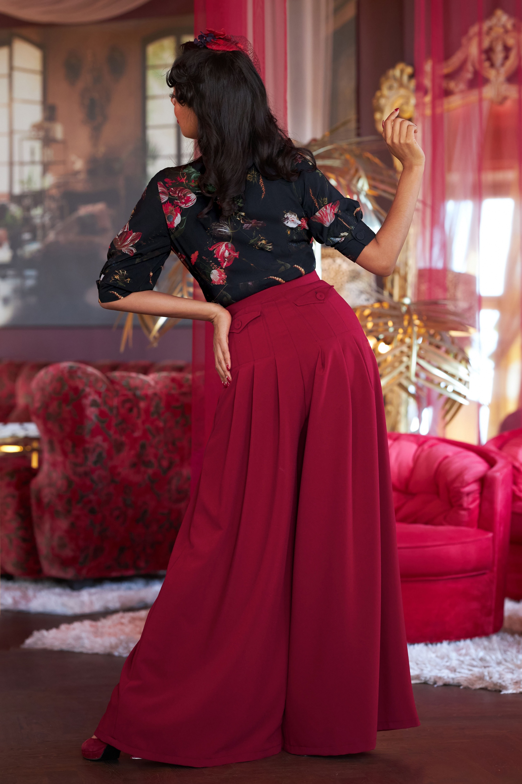 Miss Candyfloss - Ramira Floria Signature Floral jumpsuit in rood 2