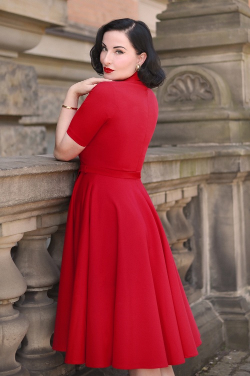 Vintage Diva  - Laura Lee Swing Dress in Red 2