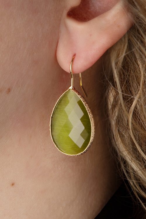 Day&Eve by Go Dutch Label - Boucles d'oreilles pendantes avec pierre Lavina en vert olive